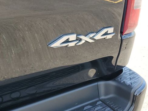 Used 2019 RAM 1500 Laramie w/ Sport Appearance Package AWD/4WD image 35