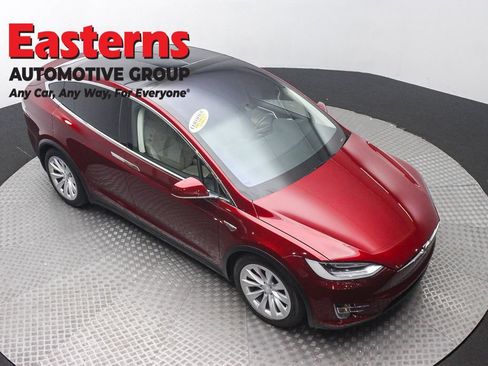 Used 2016 Tesla Model X Performance AWD/4WD image 3