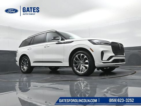 New 2026 Lincoln Aviator AWD image 46