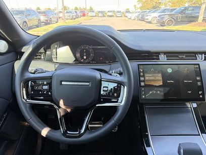 Used 2025 Land Rover Range Rover Evoque Dynamic SE
