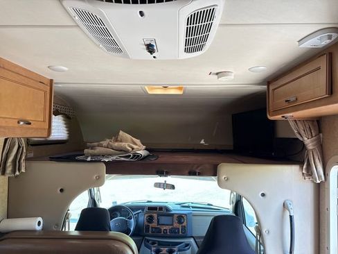 Used 2016 Ford E-450 and Econoline 450 Super Duty w/ Motorhome Prep Package RWD image 13