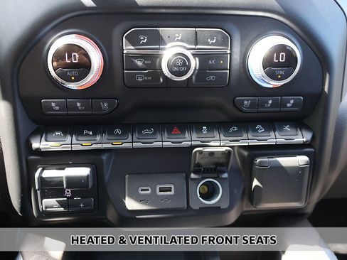 Used 2021 GMC Sierra 1500 Denali w/ Denali Ultimate Package AWD/4WD image 8