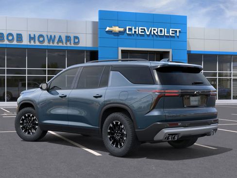 New 2026 Chevrolet Traverse Z71 w/ Enhanced Driving Package image 3