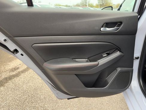 Used 2024 Nissan Altima 2.5 SR image 25