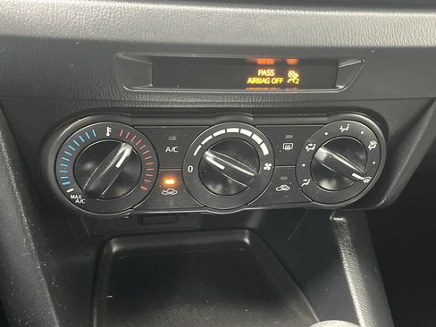 Used 2015 MAZDA MAZDA3 i Sport image 16