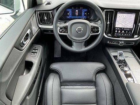 New 2026 Volvo V60 B5 Cross Country Ultra w/ Climate Package AWD/4WD image 5