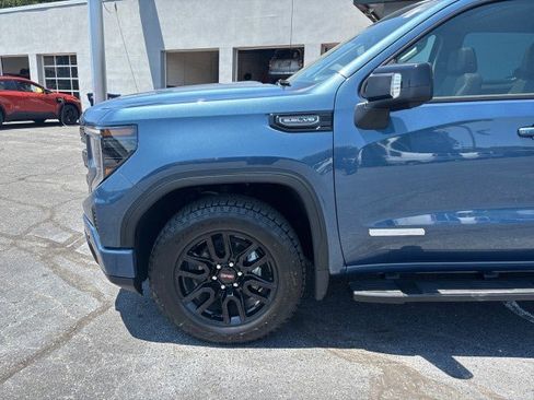 New 2026 GMC Sierra 1500 Elevation w/ Elevation Premium Package AWD/4WD image 7