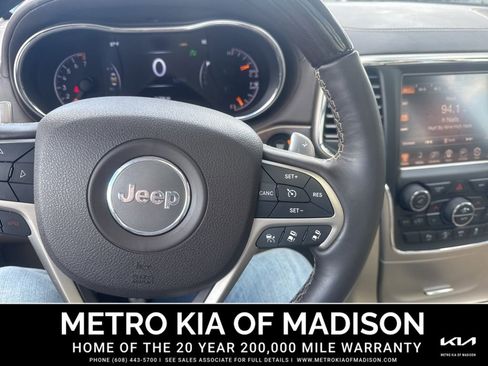 Used 2014 Jeep Grand Cherokee Overland w/ Advanced Technology Group image 21