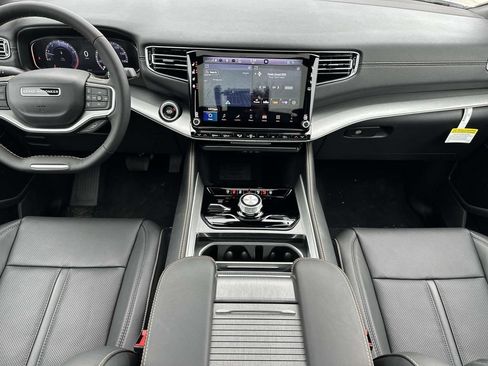 New 2026 Jeep Grand Wagoneer 4WD image 12
