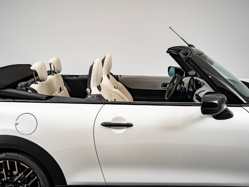 New 2026 MINI Cooper S FWD image 25