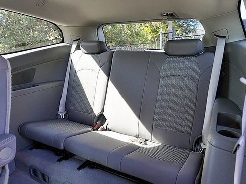 Used 2012 Chevrolet Traverse LT image 20