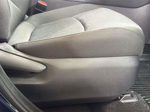 Used 2025 Toyota RAV4 XLE image 20