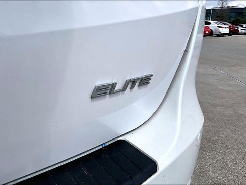 Used 2023 Honda Odyssey Elite image 9