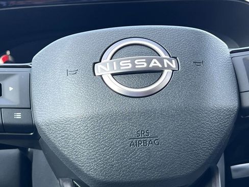 New 2026 Nissan Pathfinder SL image 5