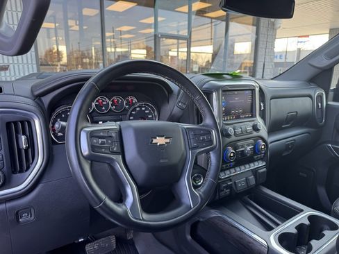 Used 2023 Chevrolet Silverado 2500 LTZ w/ LTZ Plus Package image 5
