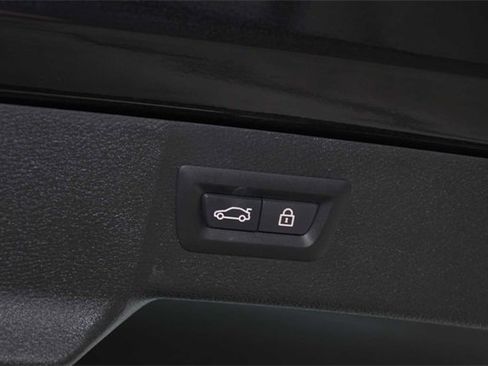 Used 2019 BMW X6 sDrive35i w/ Convenience Package image 8