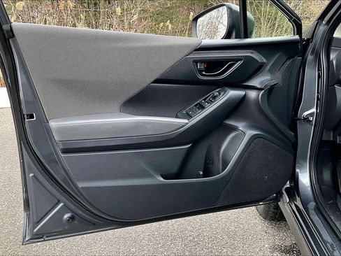 Used 2024 Subaru Crosstrek 2.0i Premium image 21