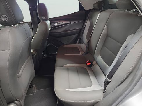 Used 2023 Chevrolet TrailBlazer LS image 9