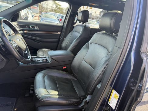 Used 2016 Ford Explorer Limited image 6