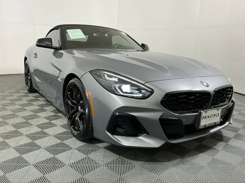 Used 2024 BMW Z4 M40i w/ Premium Package RWD image 4