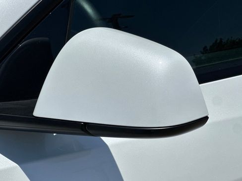 Used 2023 Tesla Model Y Long Range AWD/4WD image 49