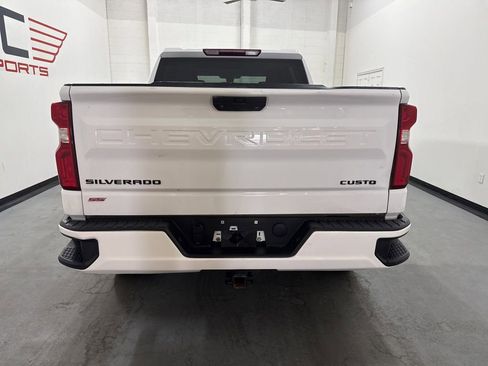 Used 2022 Chevrolet Silverado 1500 Custom w/ Safety Confidence Package RWD image 4