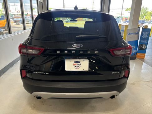 Used 2023 Ford Escape Active w/ Tech Pack #2 AWD/4WD image 7