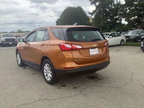 Used 2019 Chevrolet Equinox LS FWD image 7