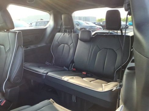 New 2026 Chrysler Pacifica Limited w/ S Appearance Package AWD/4WD image 20