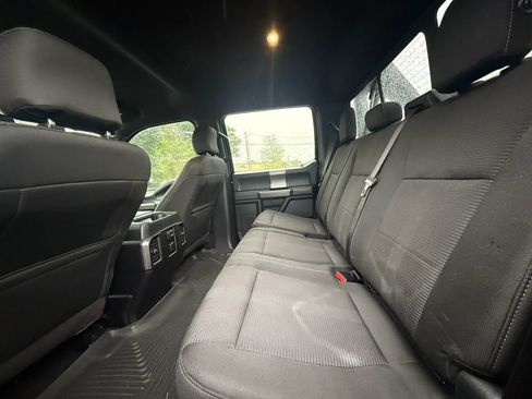 Used 2016 Ford F150 XLT w/ Equipment Group 302A Luxury image 9