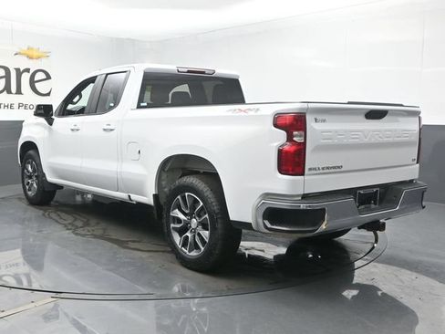 Used 2023 Chevrolet Silverado 1500 LT AWD/4WD image 32