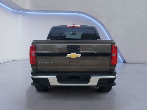 Used 2016 Chevrolet Colorado W/T w/ WT Convenience Package AWD/4WD image 4