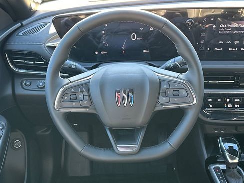 New 2026 Buick Envista Avenir image 24