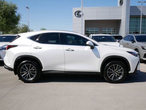 Used 2025 Lexus NX 350h AWD w/ Accessory Package (2T) image 13