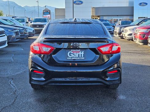 Used 2016 Chevrolet Cruze LT w/ Sun And Sound Package FWD image 7