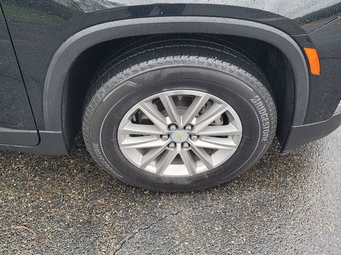 Used 2023 Chevrolet Traverse LT image 15