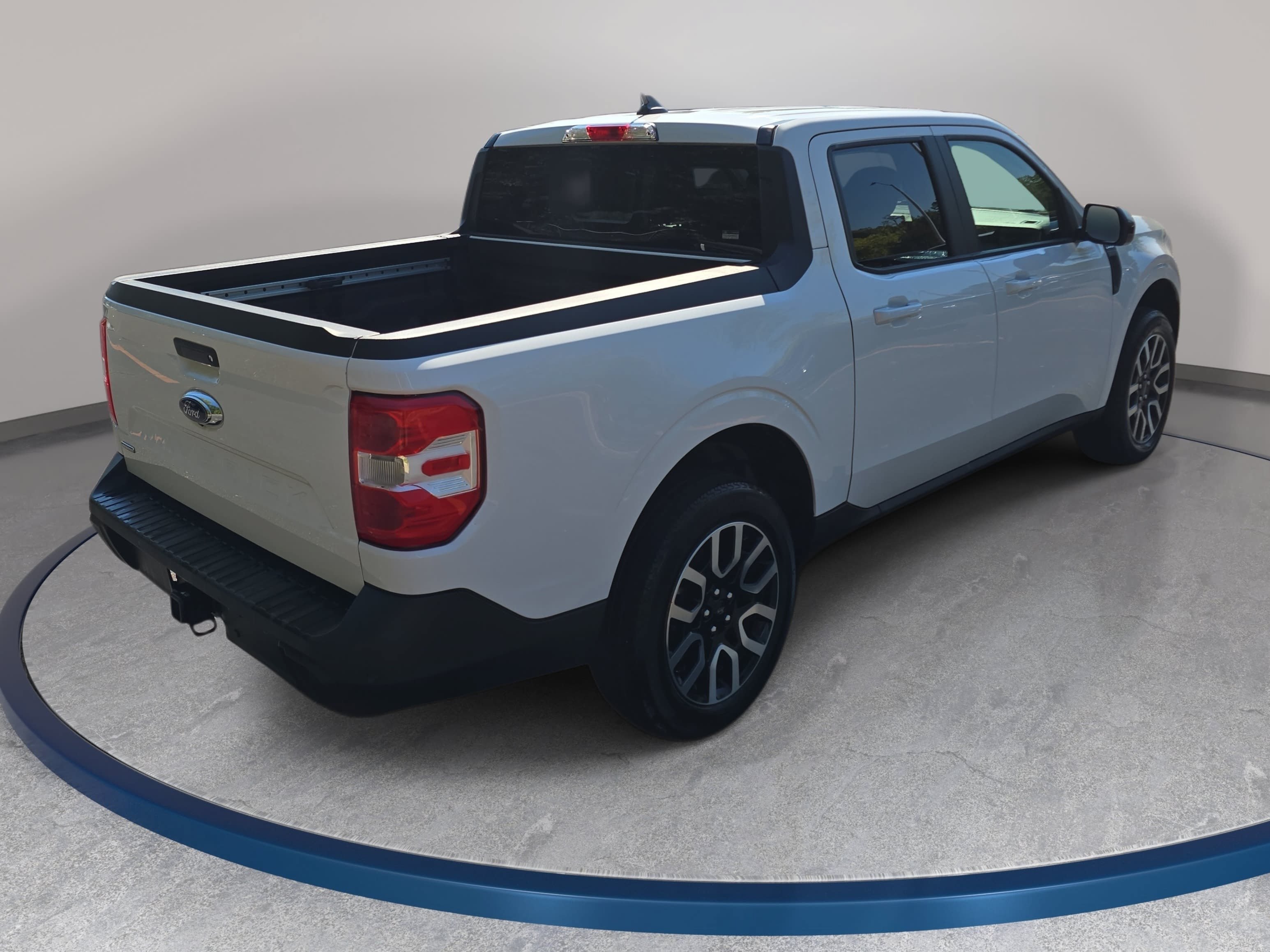 Used 2024 Ford Maverick Lariat FWD image 5