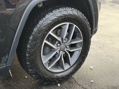 Used 2019 Jeep Grand Cherokee Limited image 8