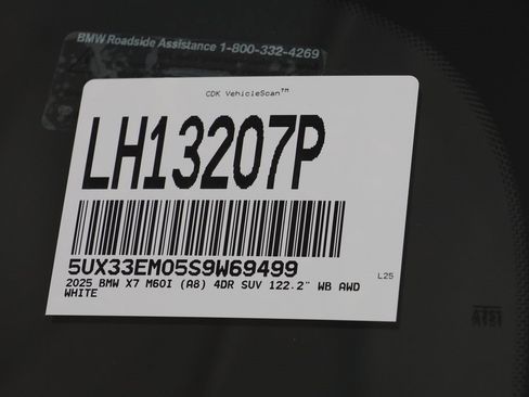 Used 2025 BMW X7 M60i image 26