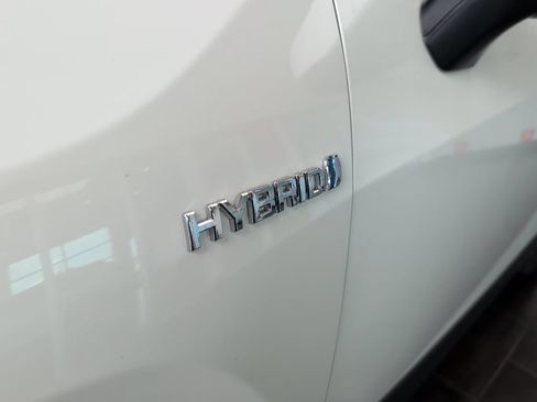 Used 2020 Toyota RAV4 Limited AWD/4WD image 6