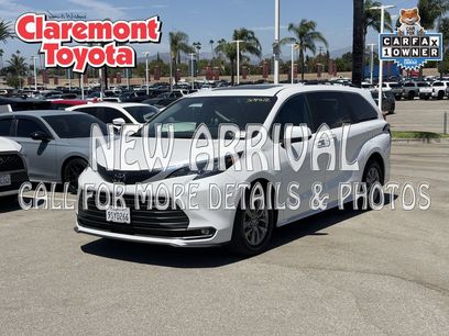 Certified 2026 Toyota Sienna XLE
