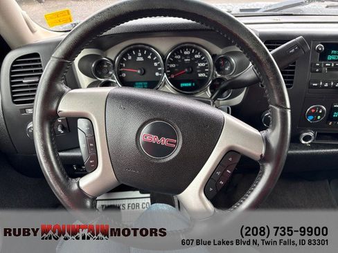 Used 2007 GMC Sierra 2500 SLE w/ Z71 Off-Road Package image 14