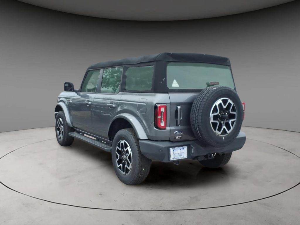 New 2024 Ford Bronco Outer Banks AWD/4WD image 3