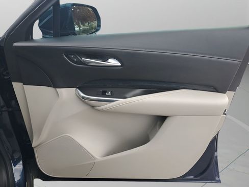 Used 2019 Cadillac XT4 Premium Luxury image 13