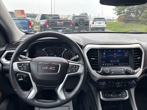 Used 2023 GMC Acadia SLE w/ Driver Convenience Package image 14