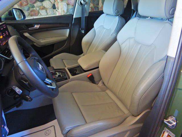 Used 2024 Audi Q5 2.0T Premium AWD/4WD image 12