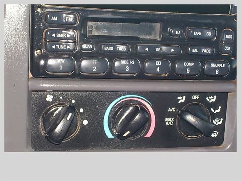 Used 2000 Ford F250 XL image 24