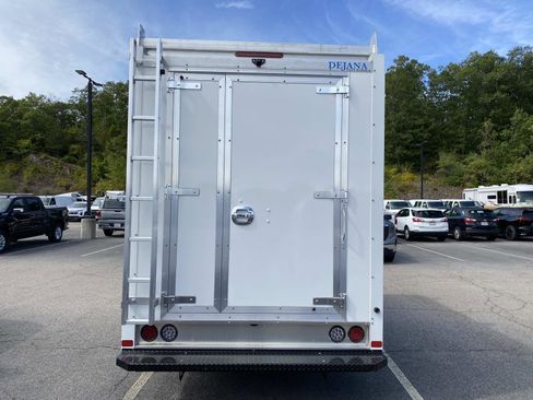 New 2025 Chevrolet Express 3500 w/ Power Convenience Package image 4