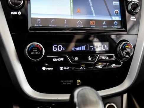 Used 2015 Nissan Murano Platinum w/ Platinum Technology Package image 25