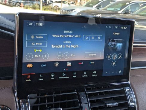 Used 2023 Lincoln Navigator L Reserve image 15